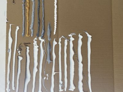 美縫劑易流掛，大多因?yàn)樗? alt=